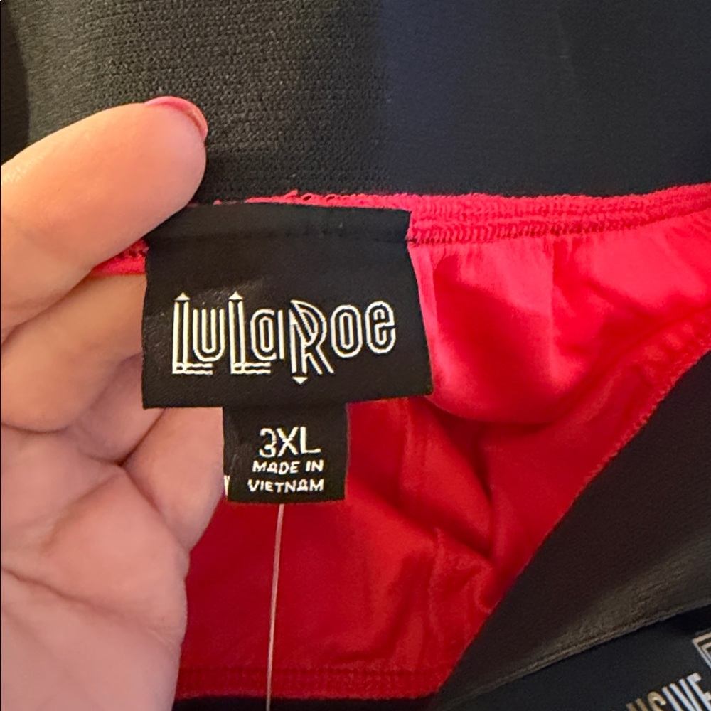 LulaRoe ladies NWT Carissa Wide Leg Trouser. Size 3XL. Pink with black waistband - Picture 6 of 9